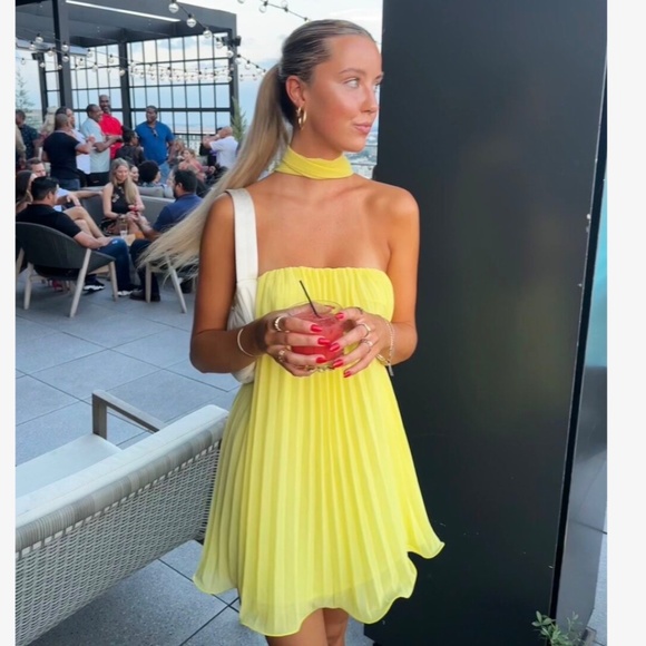 Pleated Yellow Mini Dress Tie Neck Short A-Line Flared - Picture 11 of 17